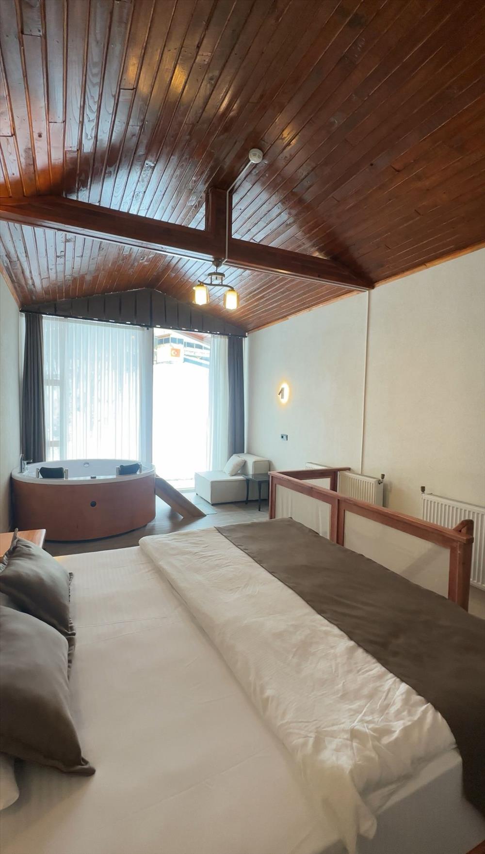 listing card gallery