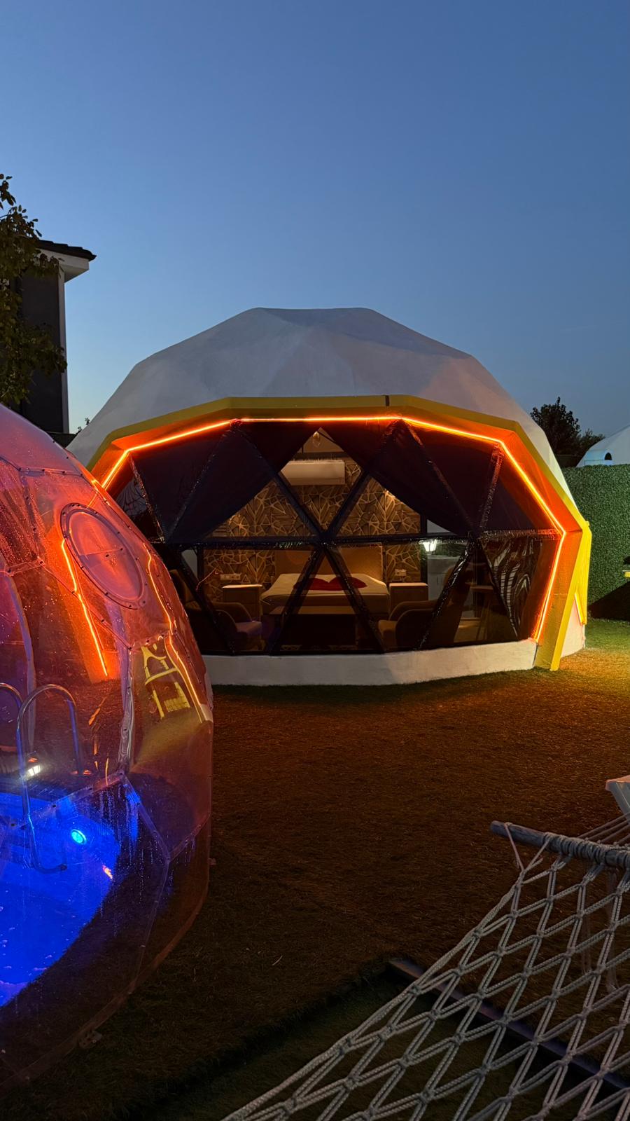 listing card gallery