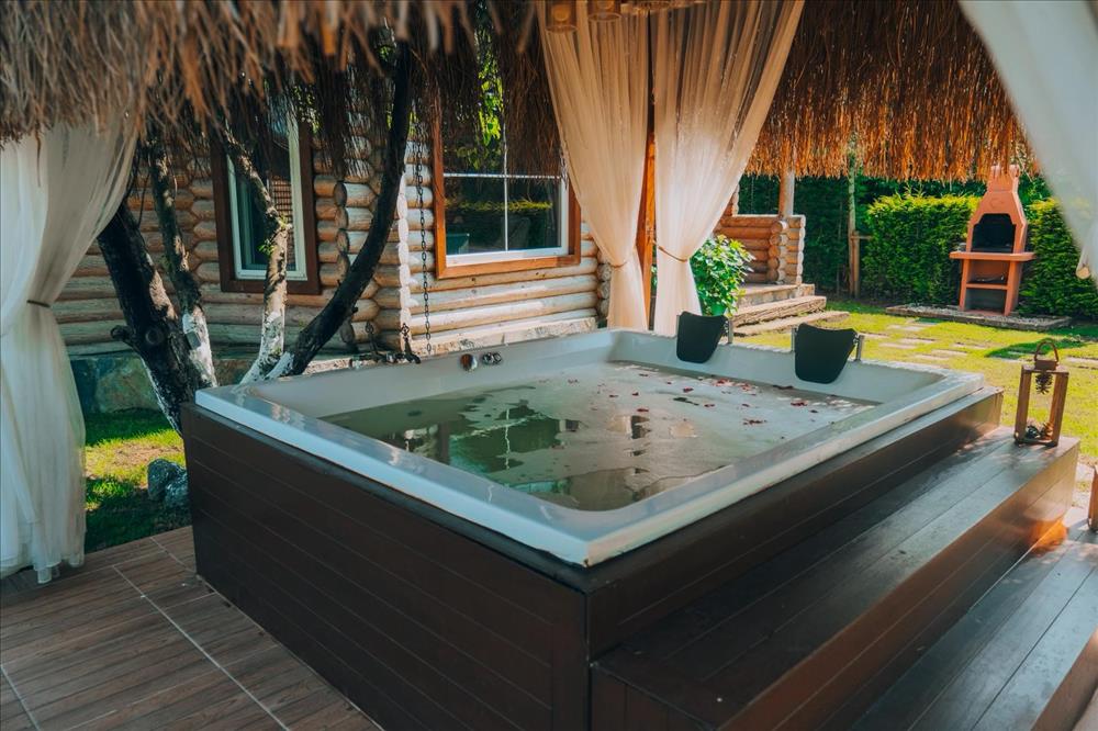 listing card gallery