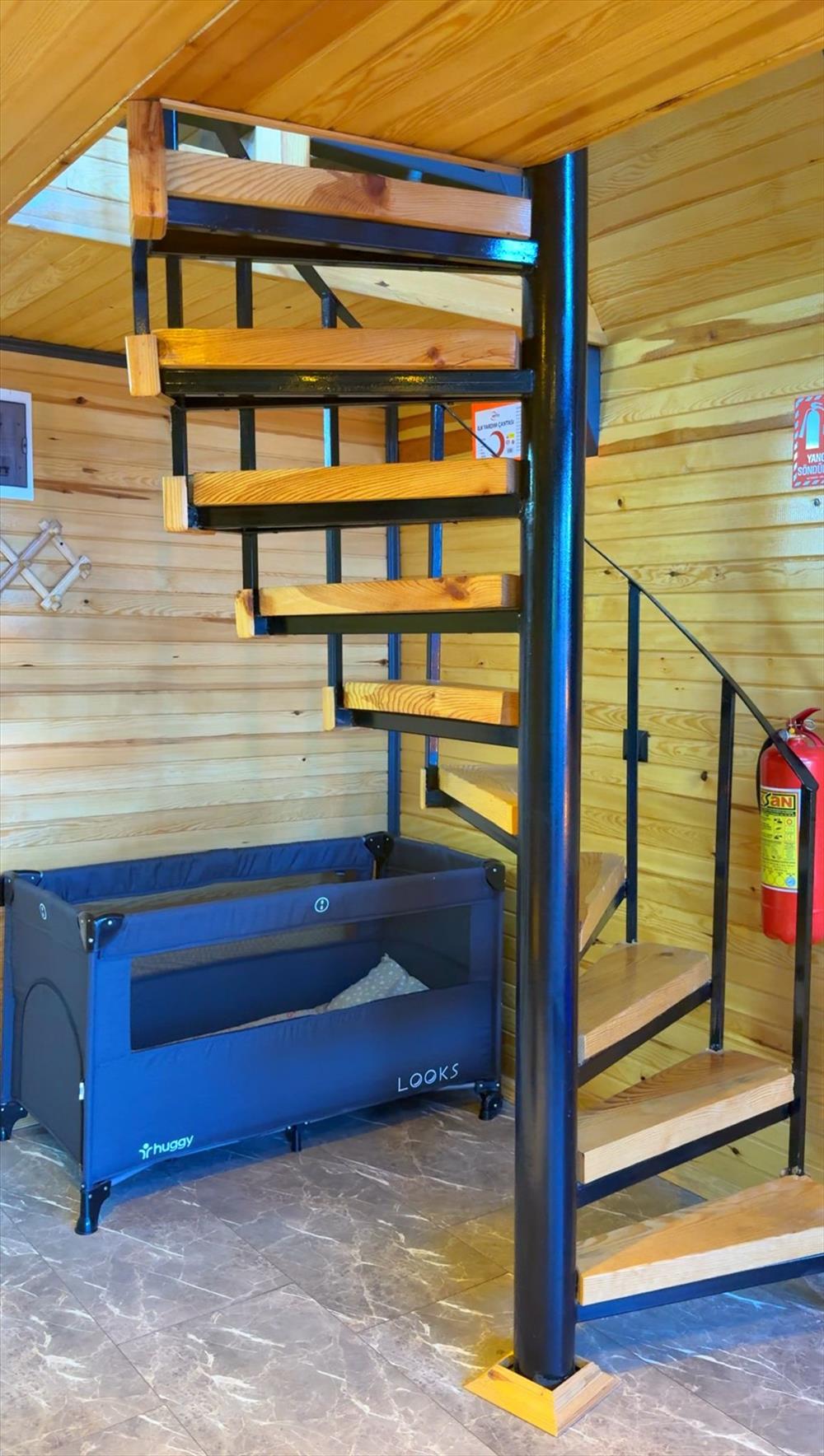 listing card gallery