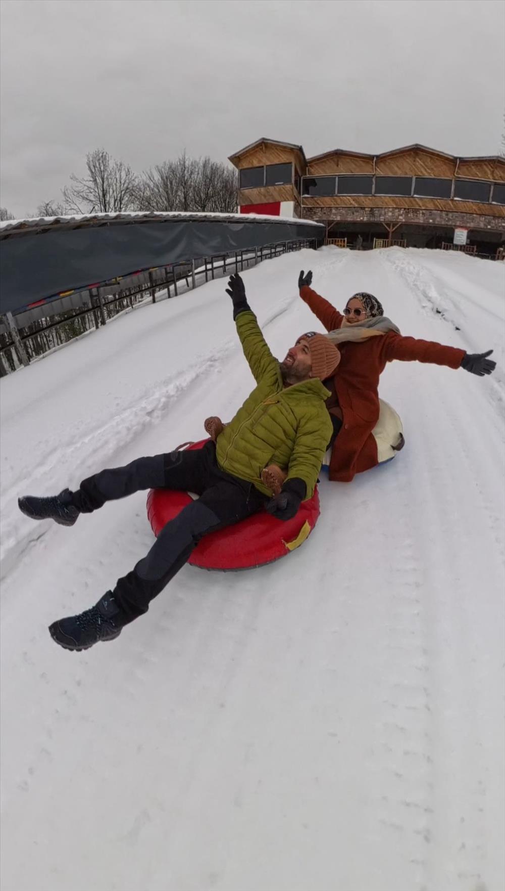 listing card gallery