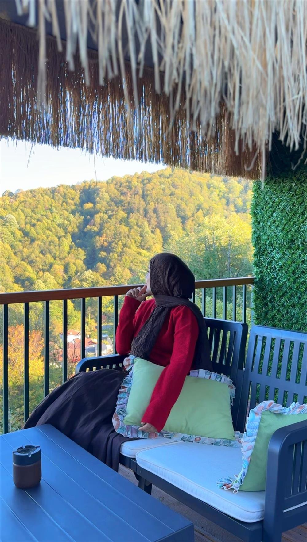 listing card gallery