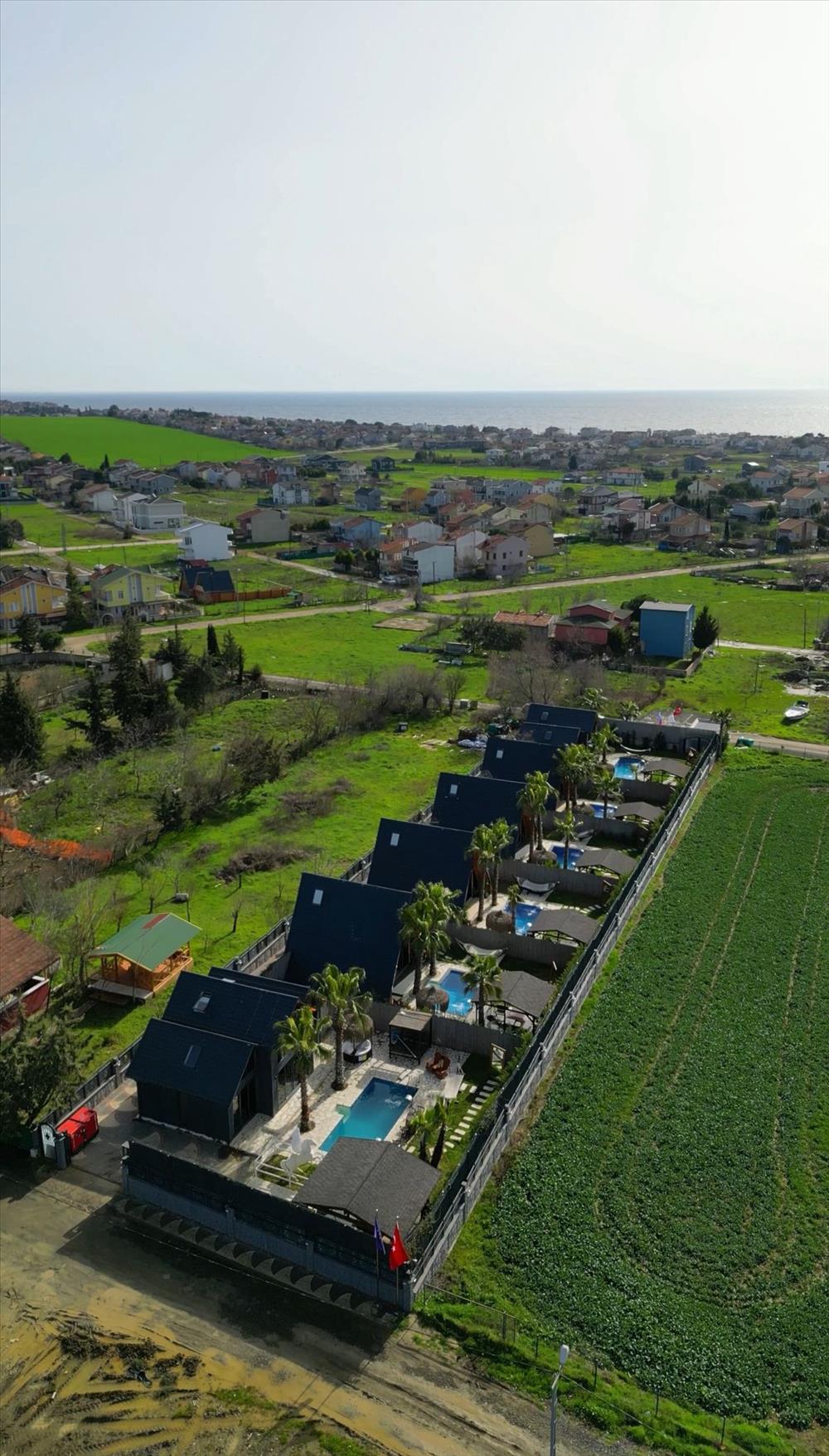 listing card gallery