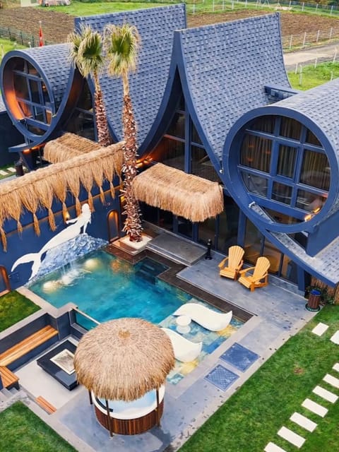 listing card gallery