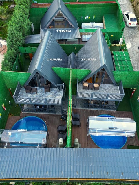 listing card gallery