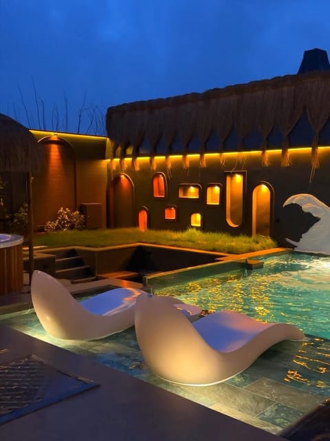 listing card gallery