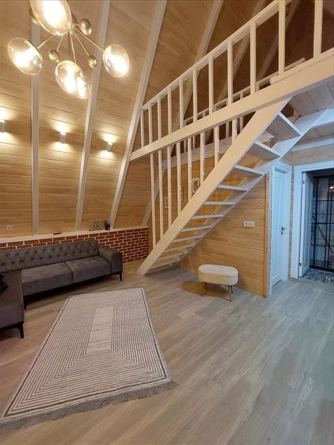 listing card gallery