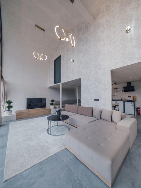 listing card gallery