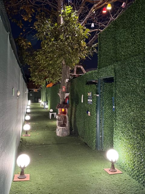 listing card gallery