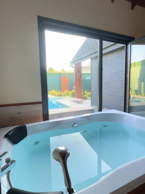 listing card gallery