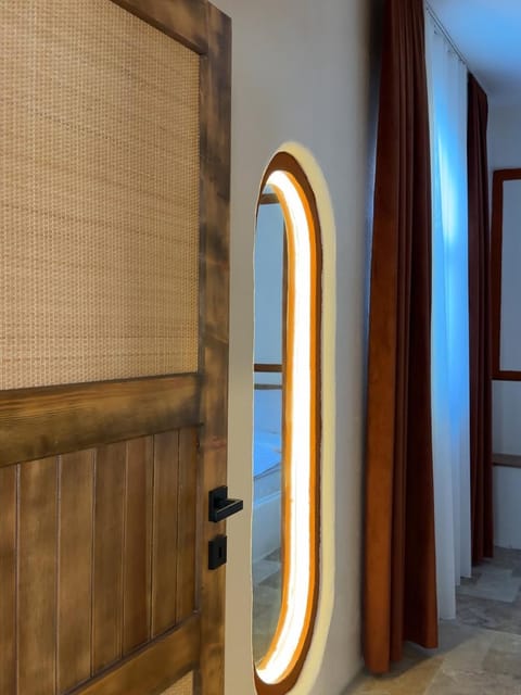 listing card gallery