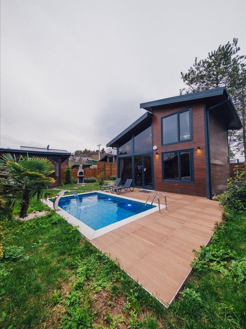 listing card gallery