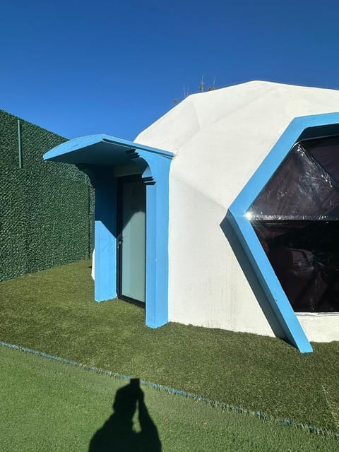 listing card gallery