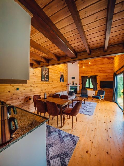 listing card gallery