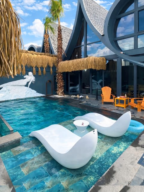 listing card gallery