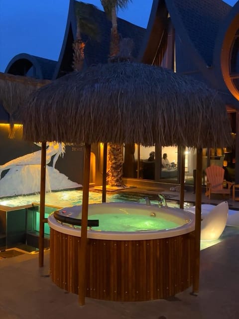 listing card gallery