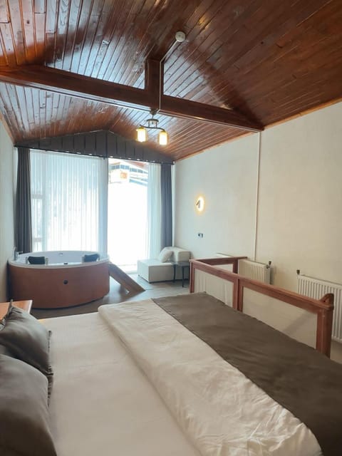 listing card gallery