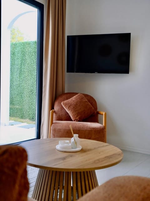 listing card gallery