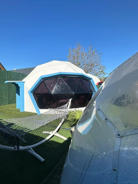 listing card gallery