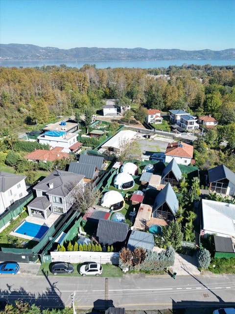 listing card gallery