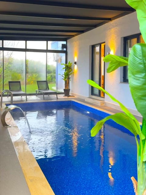 listing card gallery