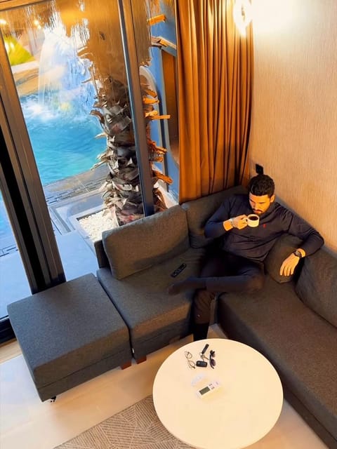 listing card gallery