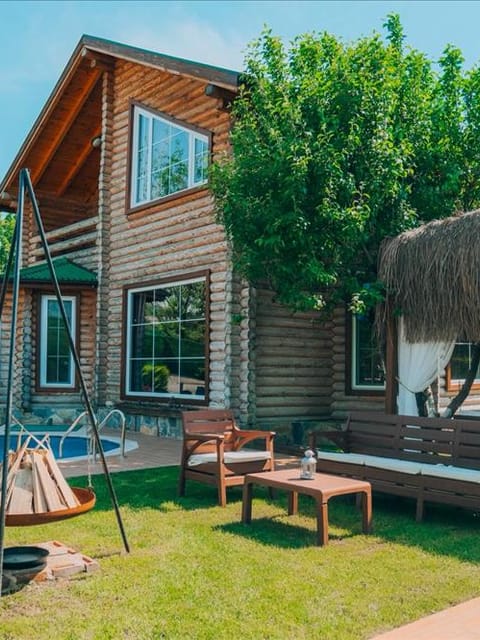 listing card gallery