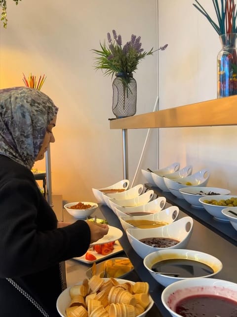 listing card gallery