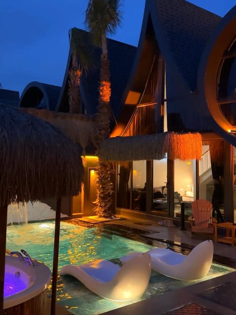 listing card gallery