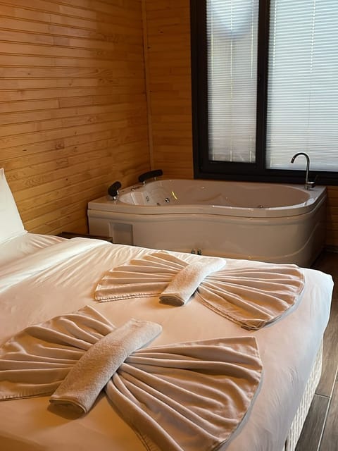 listing card gallery