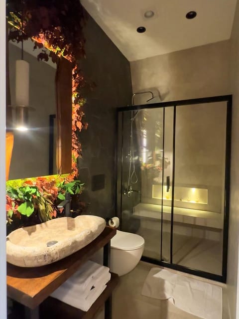 listing card gallery