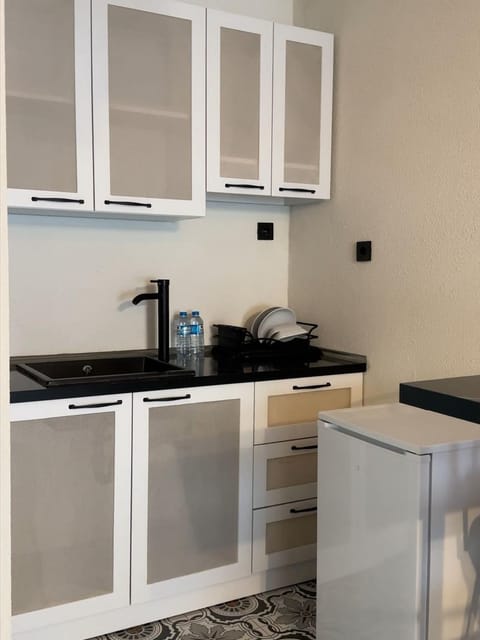 listing card gallery