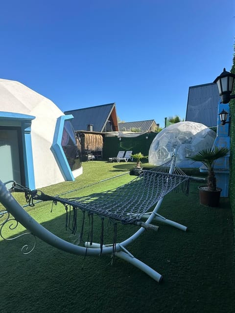 listing card gallery