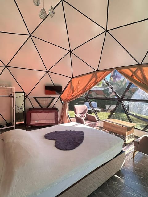 listing card gallery