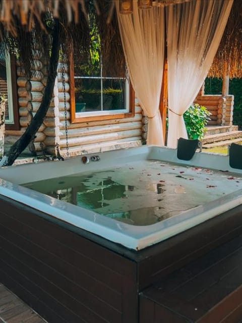 listing card gallery