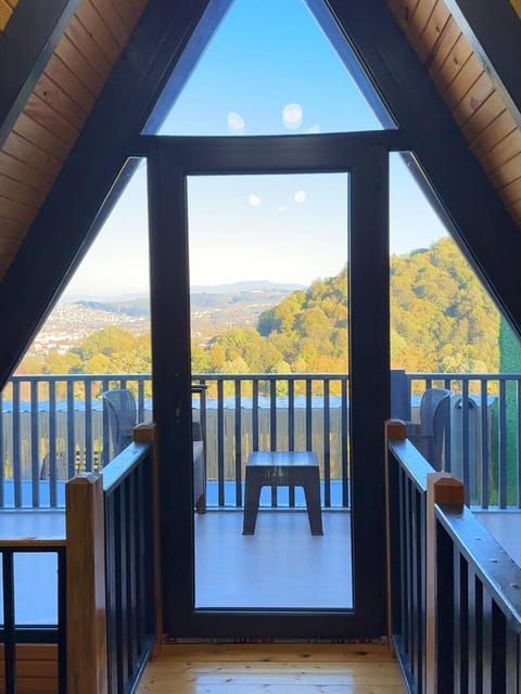 listing card gallery