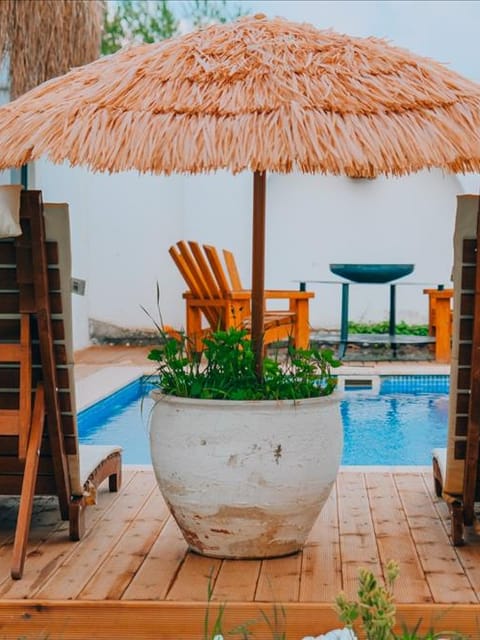 listing card gallery