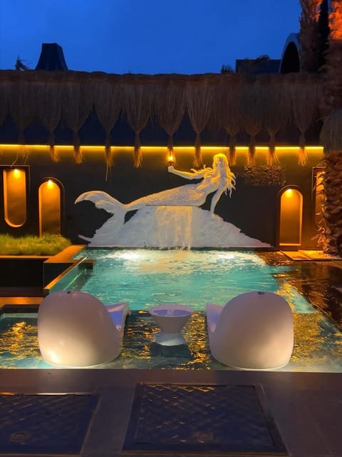 listing card gallery