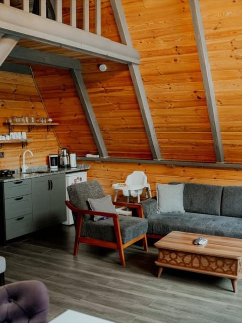 listing card gallery