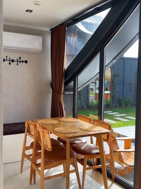 listing card gallery