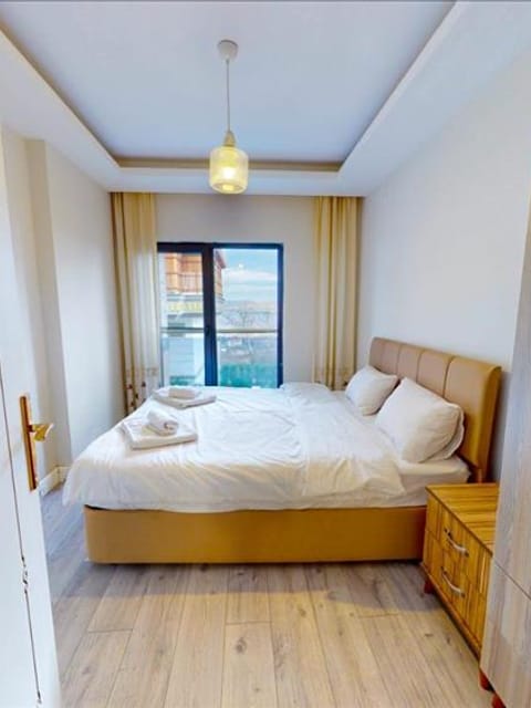 listing card gallery