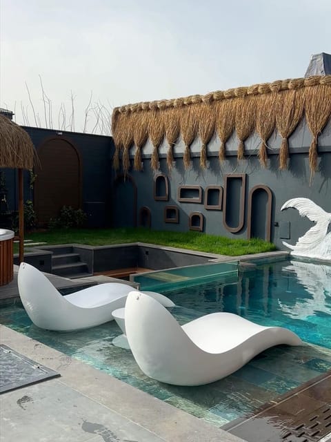 listing card gallery