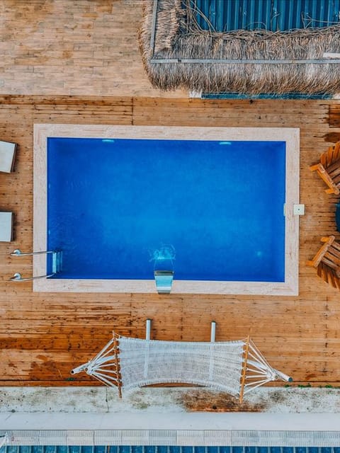 listing card gallery