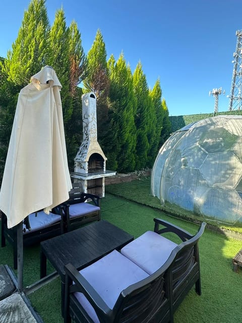 listing card gallery