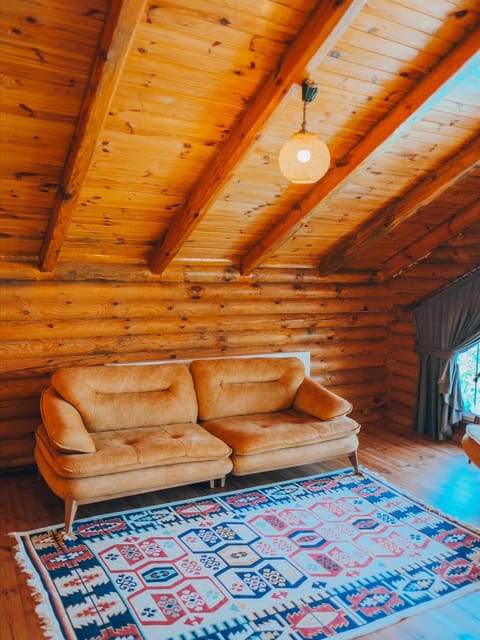 listing card gallery