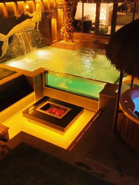 listing card gallery